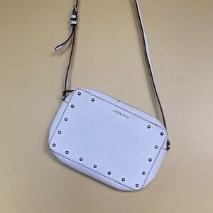 Michael Kors off white studded crossbody bag - 0021FE